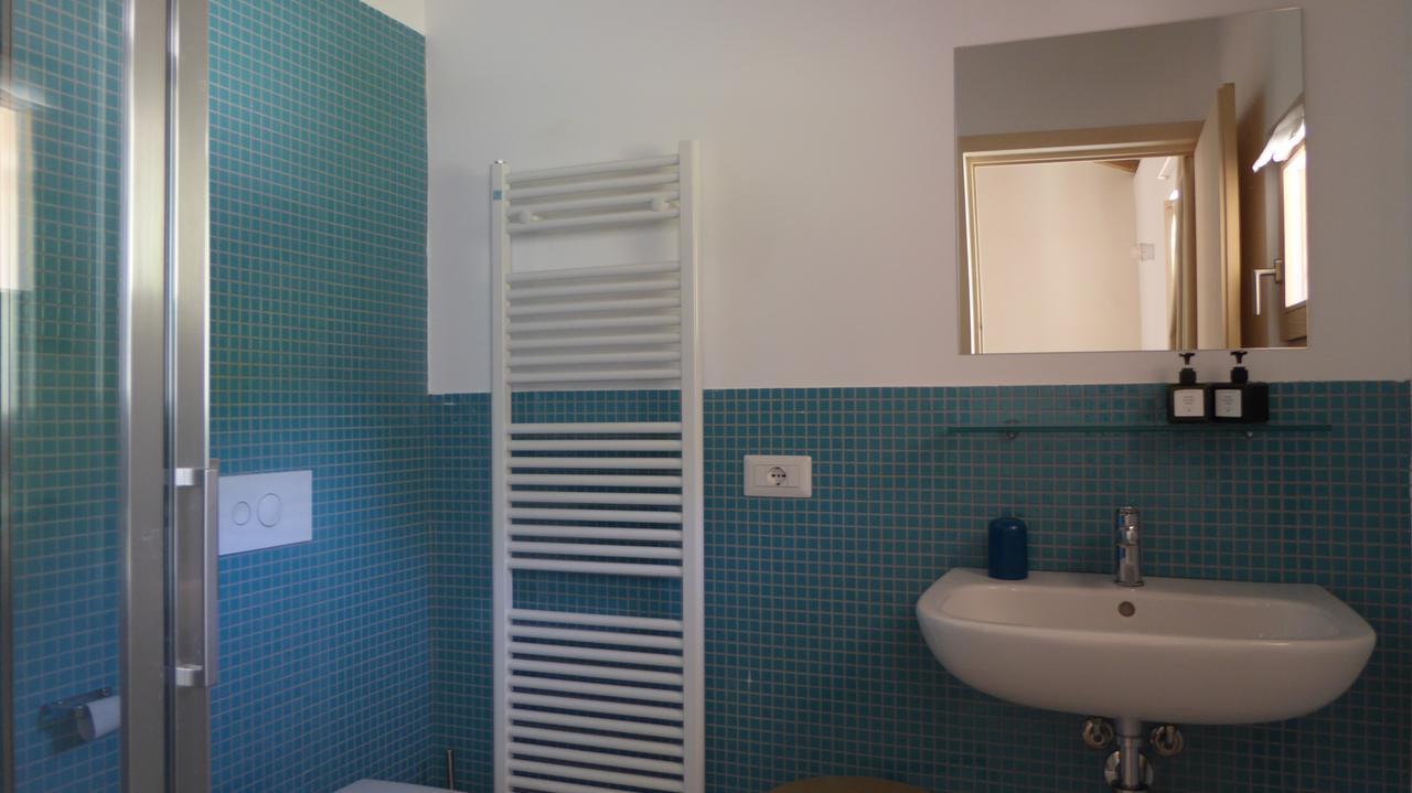 Camera Matrimoniale/Doppia con Letti Singoli con Bagno Privato